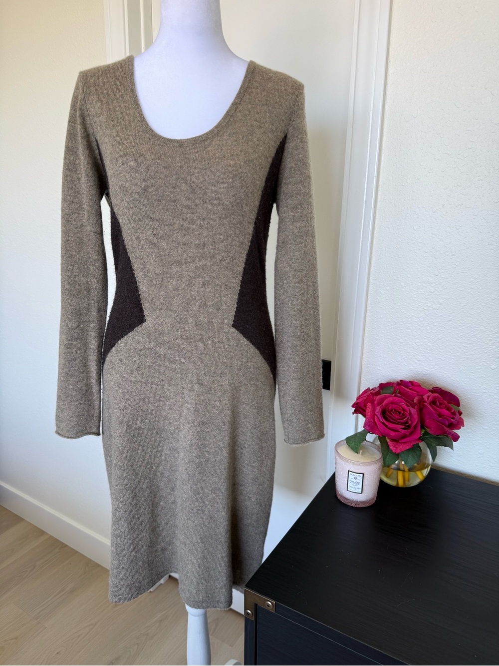 Cashmere Beige Knit Long Sleeve Dress with Contrast Panels - Picture 3 of 5